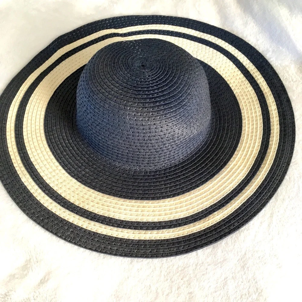 Hat - Picture 2 of 5